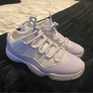 I’m selling them because I don’t wear them much anymore.